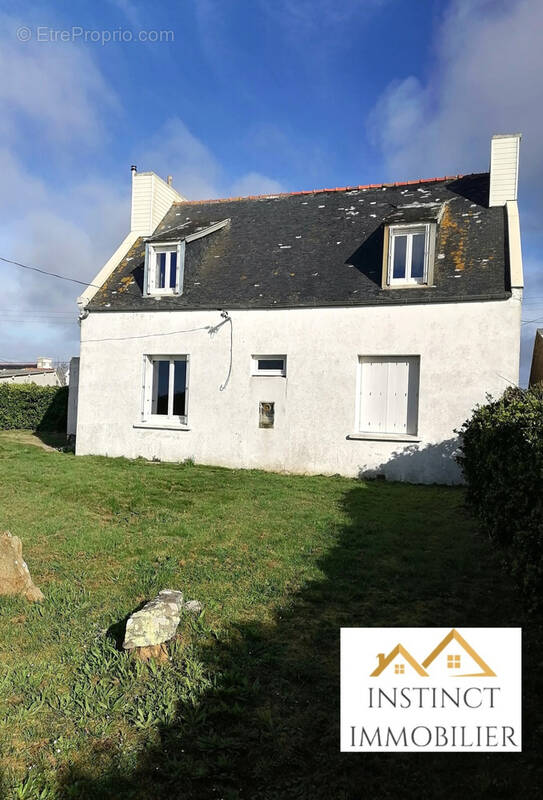 Maison à PLOGOFF