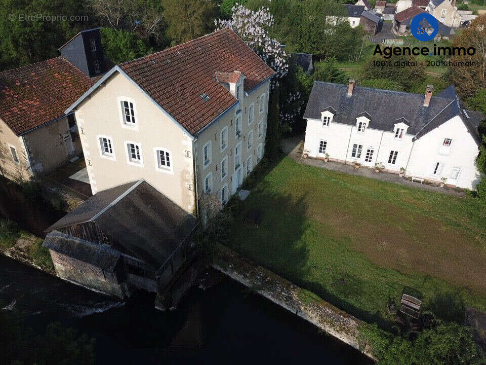 Maison à LA CHARTRE-SUR-LE-LOIR