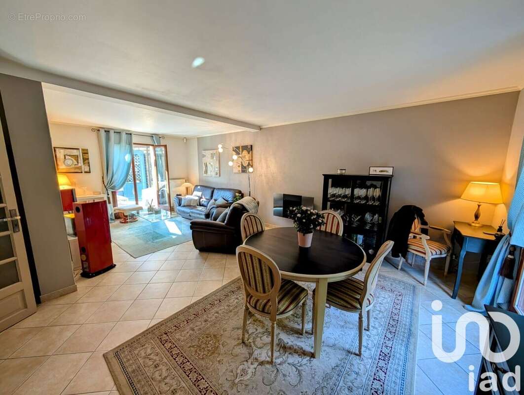 Photo 2 - Maison à MAFFLIERS