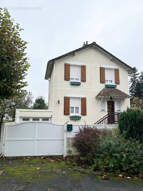Maison à LA LOUPE