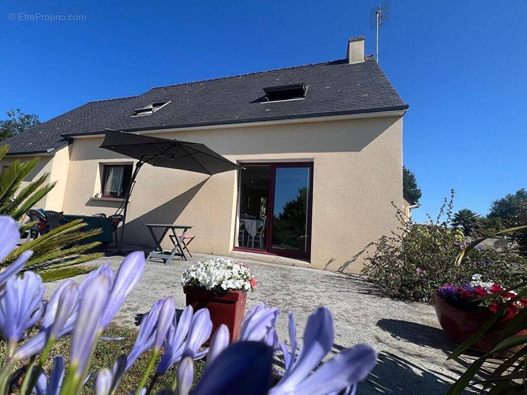 Maison à PLONEOUR-LANVERN