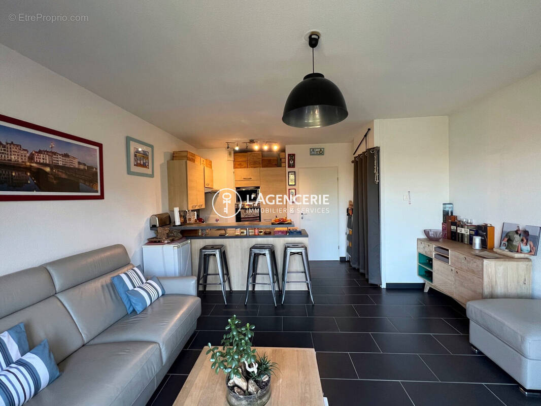 Appartement à LAHONCE