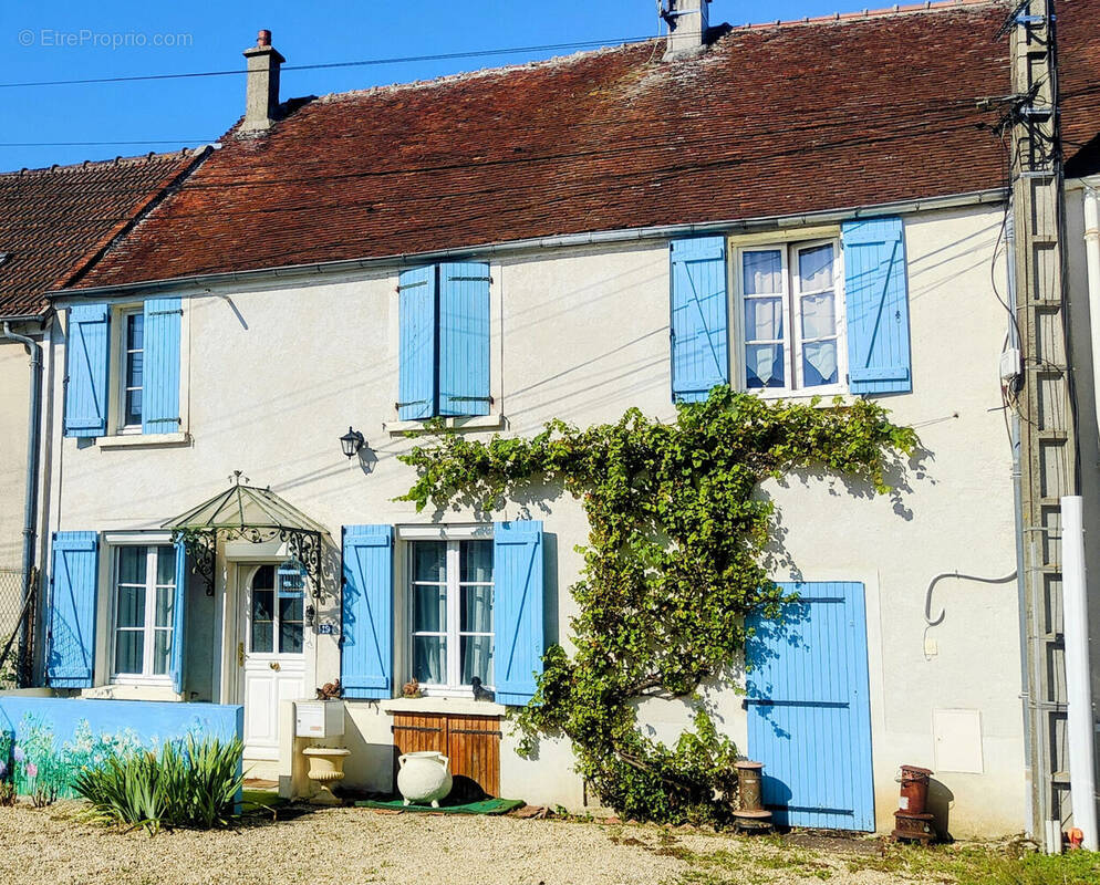 Photo 1 - Maison à JOUY-SUR-MORIN