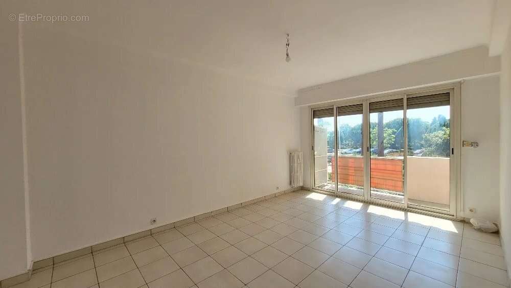 Appartement à CAGNES-SUR-MER