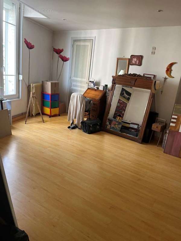 Maison à NESLE