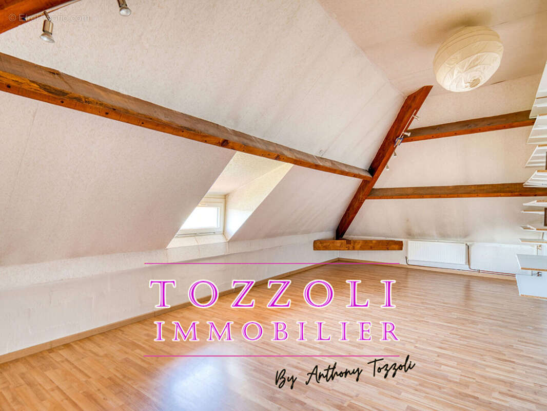 Maison à LA VERPILLIERE