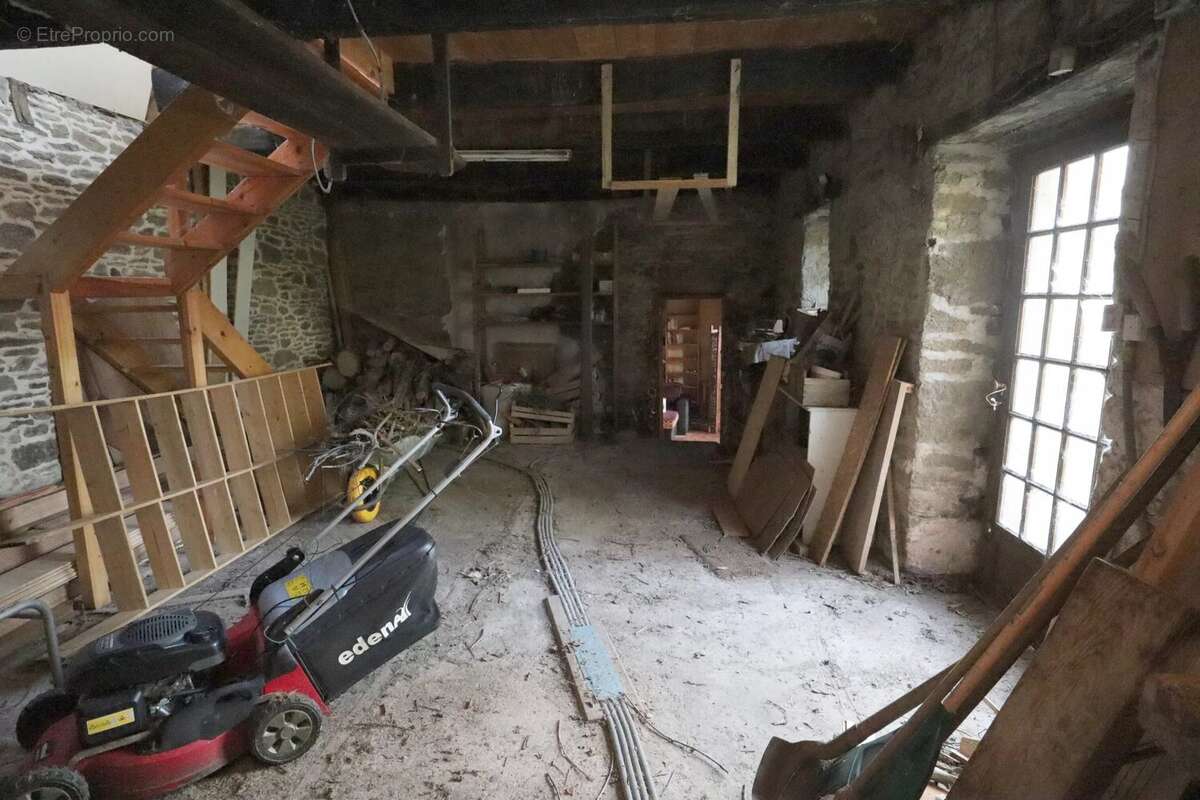 Maison à POULLAOUEN