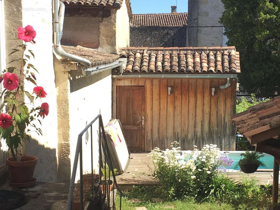 Maison à PELLEGRUE
