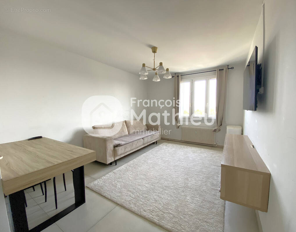 Appartement à CORCELLES-EN-BEAUJOLAIS