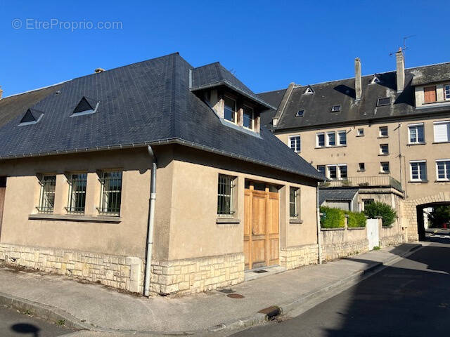 Maison à PONT-L&#039;EVEQUE