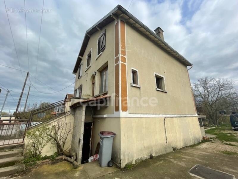 Maison à MIGENNES