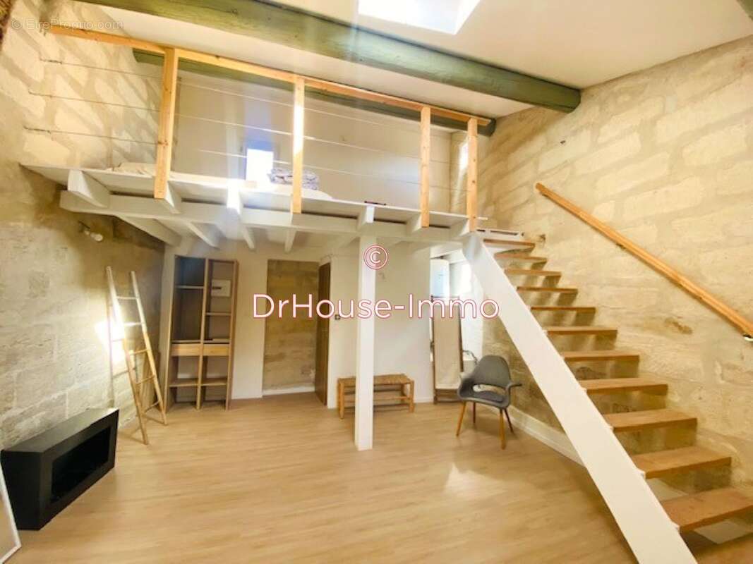 Appartement à UZES