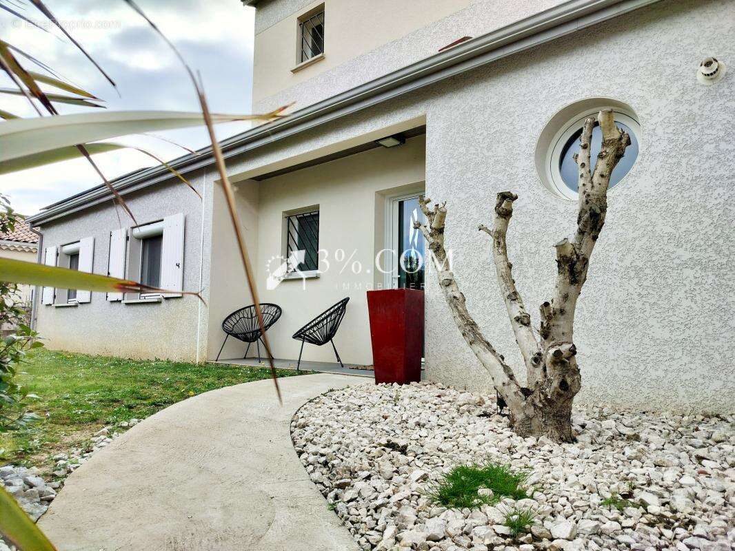 Maison à SAINT-PERAY