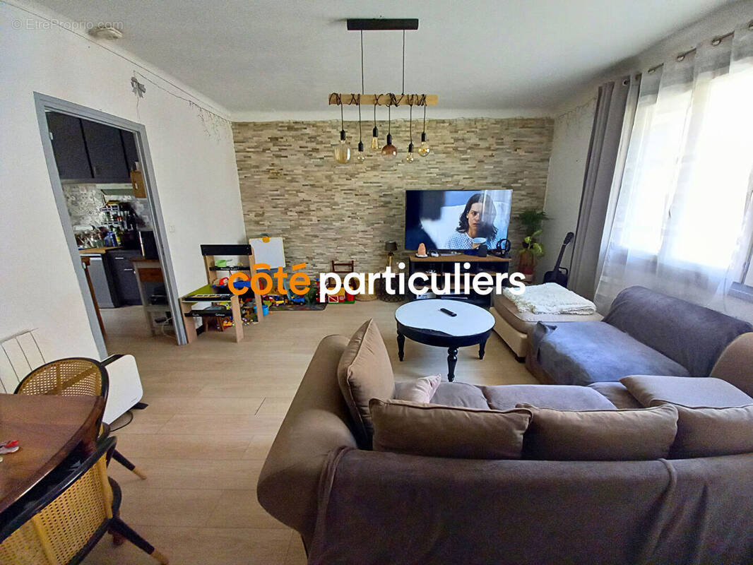 Maison à MAS-GRENIER