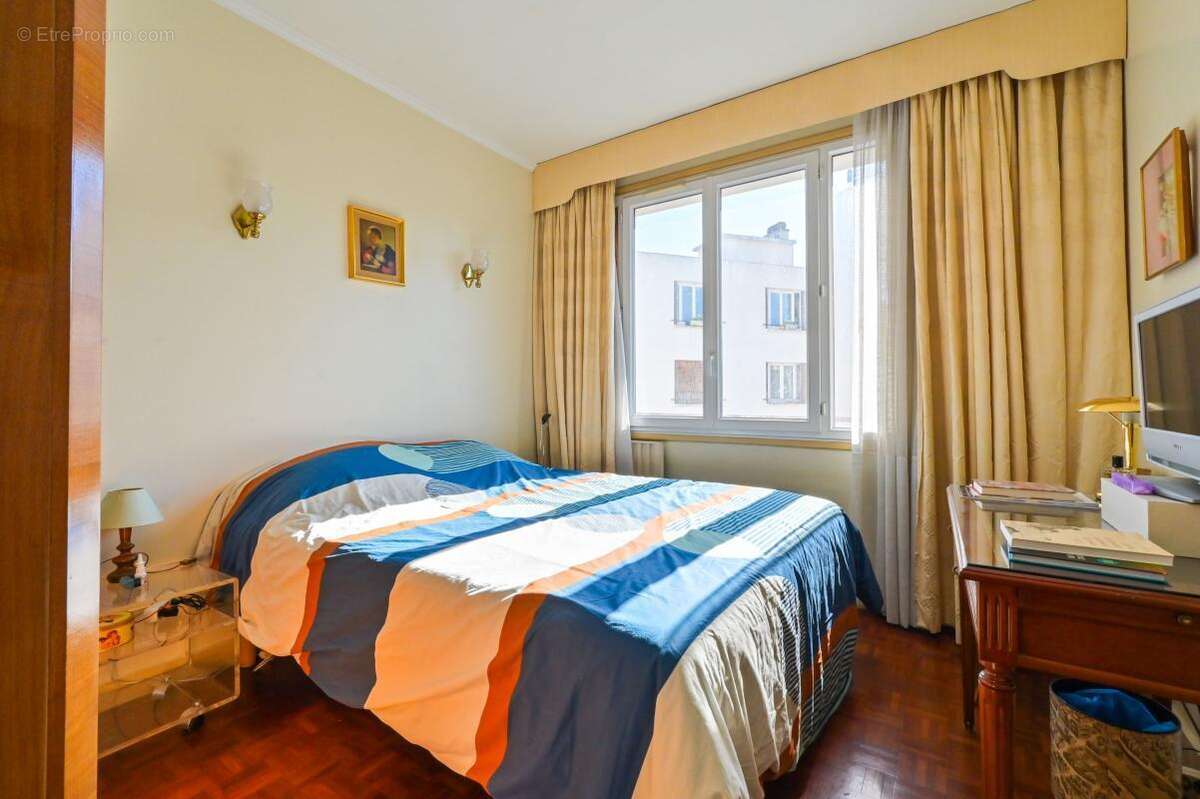 Appartement à PARIS-19E