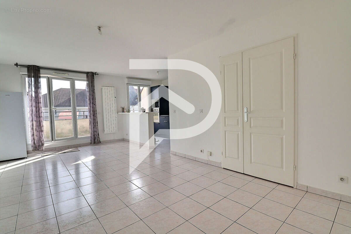 Appartement à VAUREAL