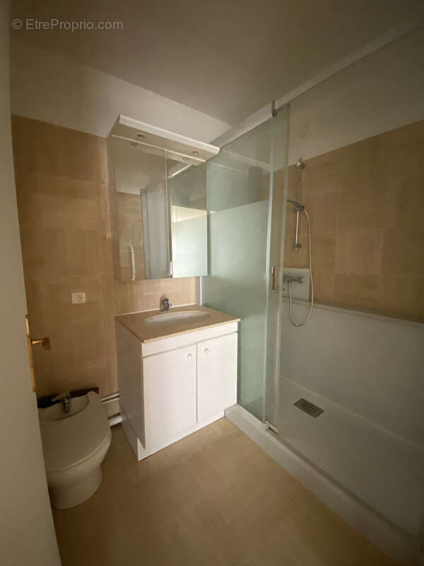 Appartement à ISSY-LES-MOULINEAUX
