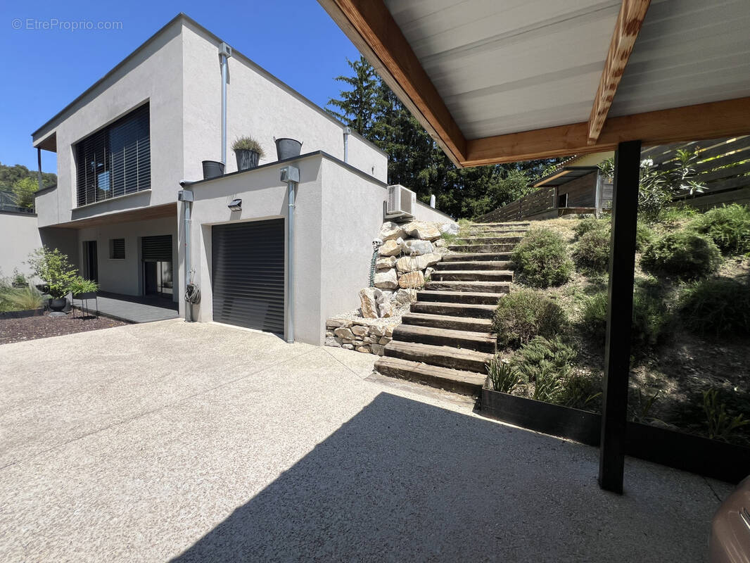 Maison à VAISON-LA-ROMAINE