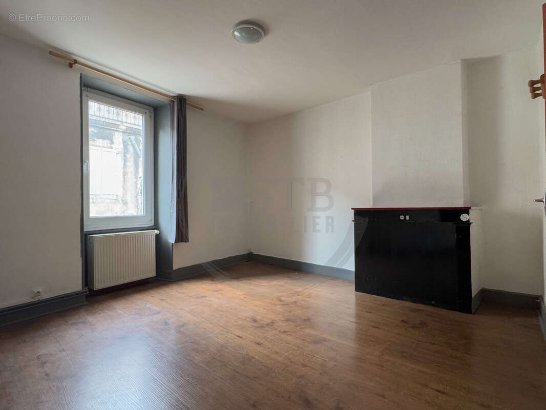 Appartement à LA VOULTE-SUR-RHONE