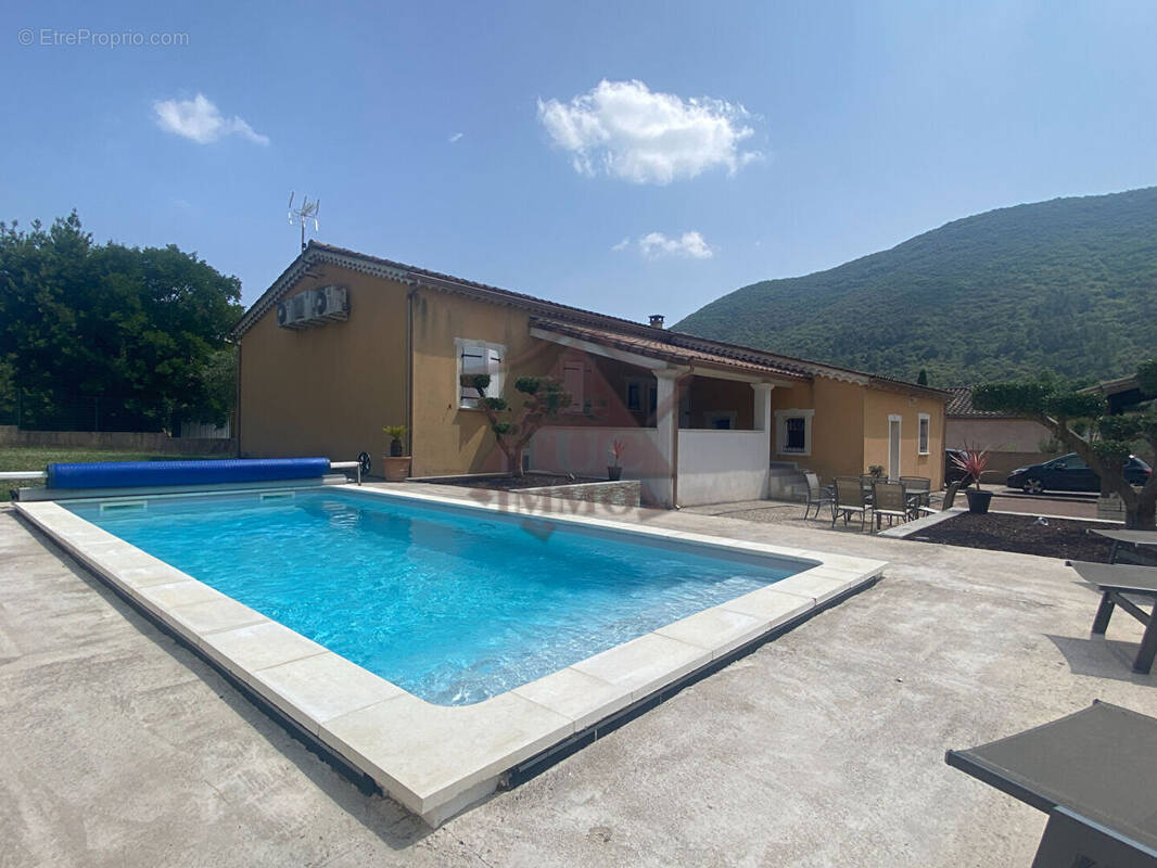 Maison à LES MAGES