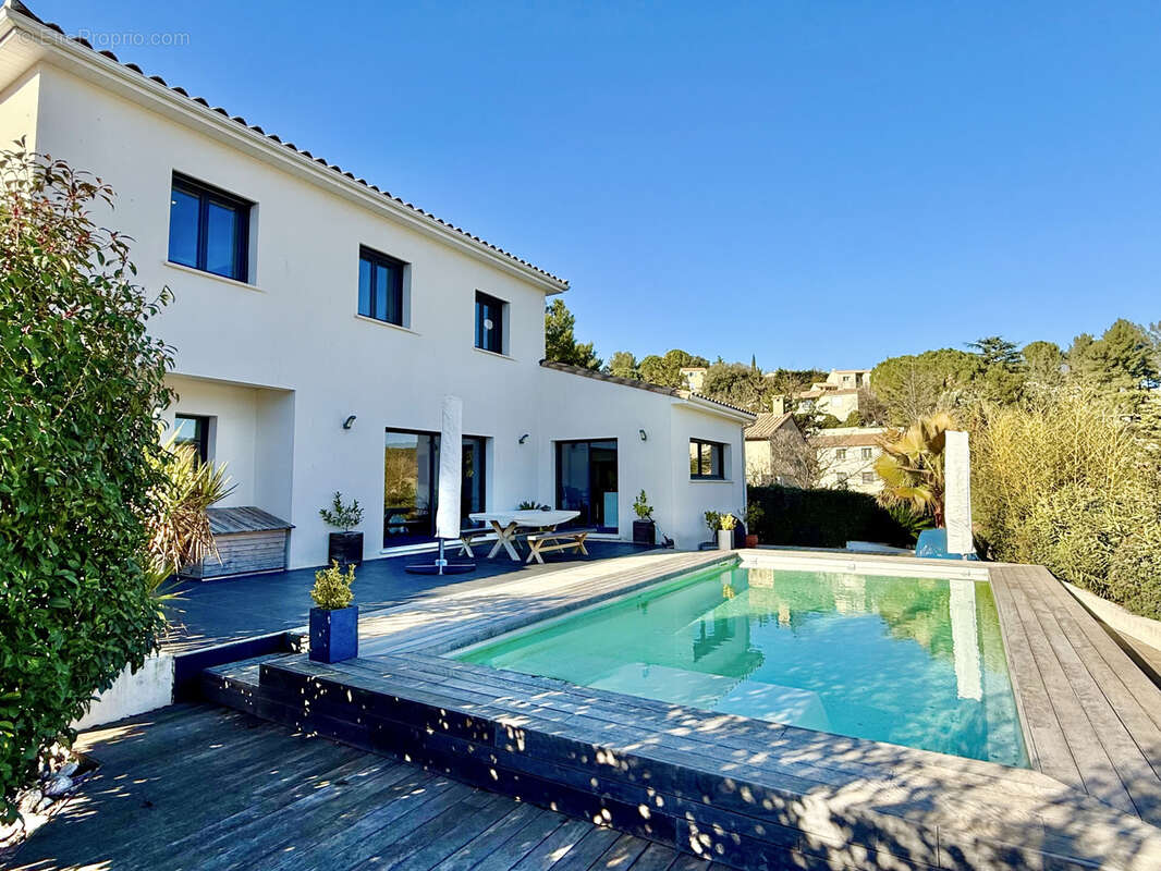 Maison à VAILHAUQUES