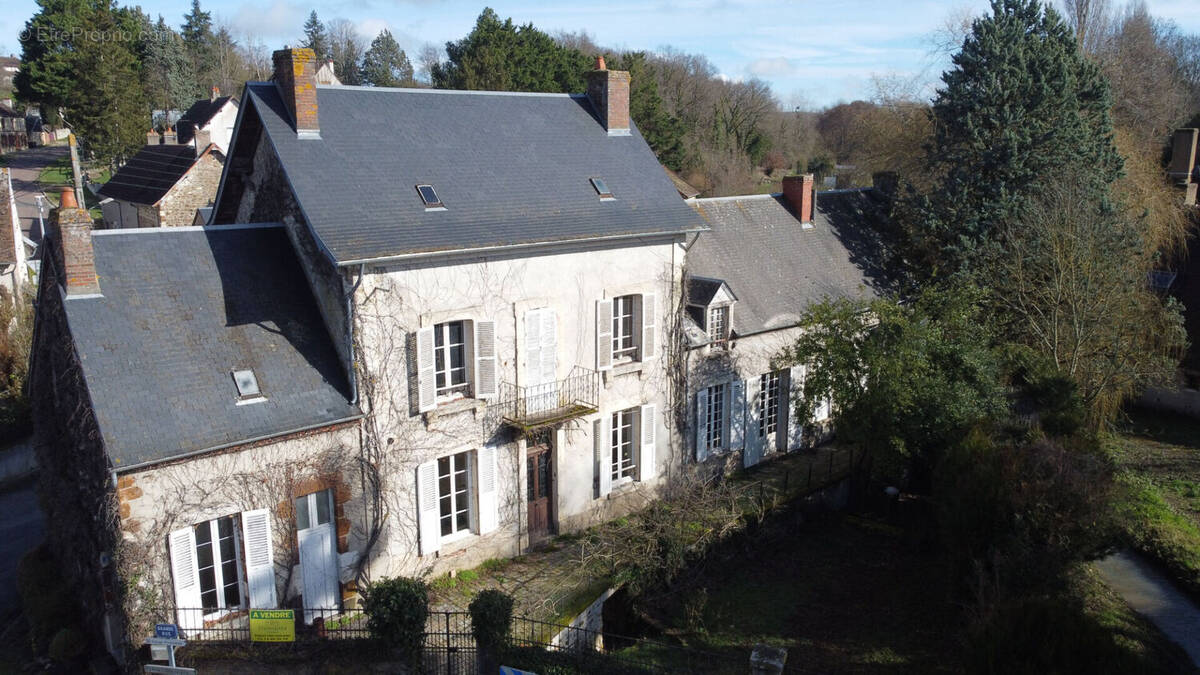 Maison à VAILLY-SUR-SAULDRE
