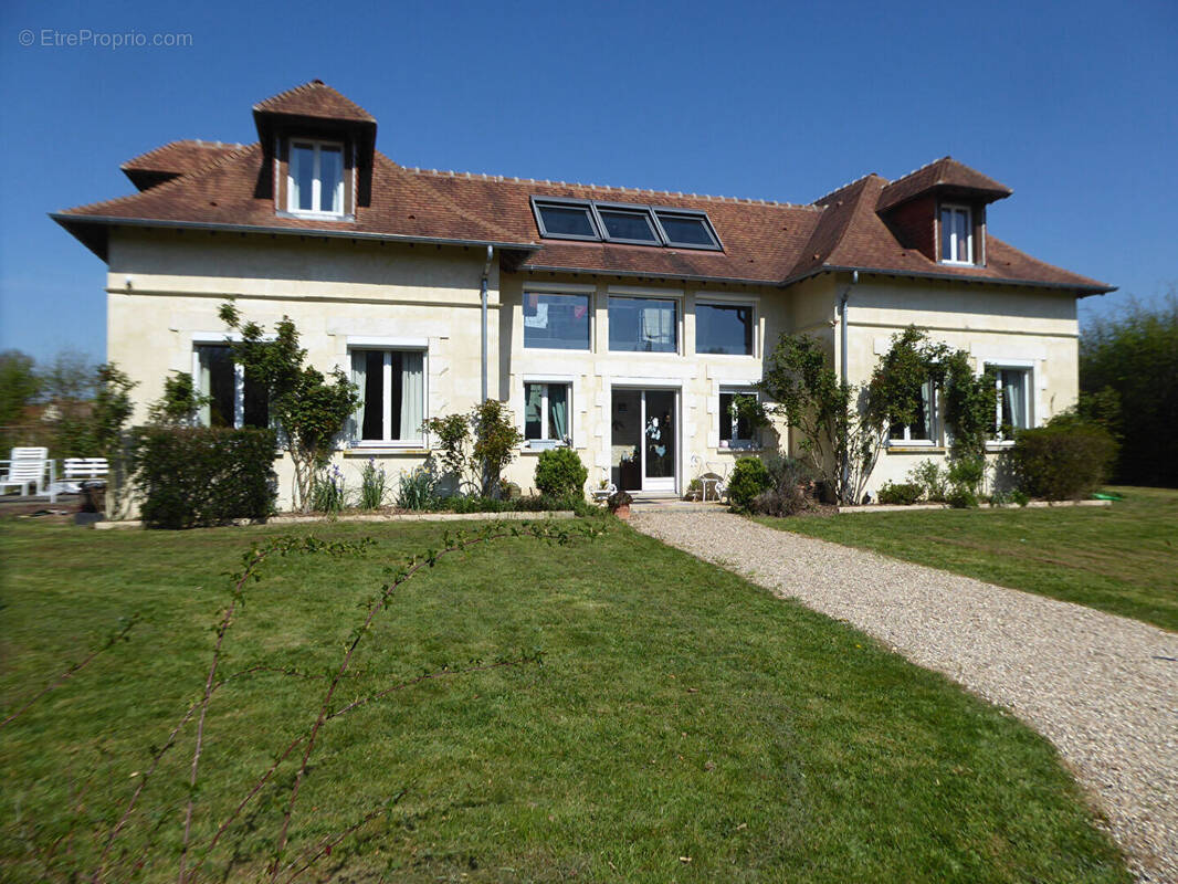 Maison à PONT-L&#039;EVEQUE