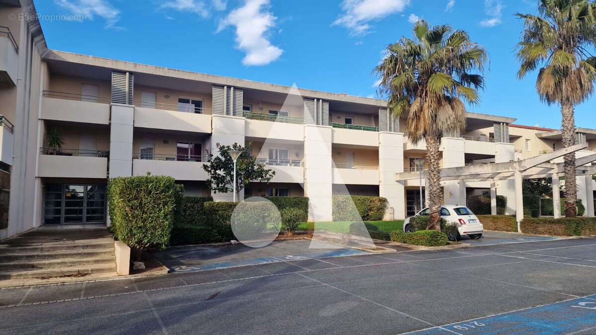 Appartement à ROQUEBRUNE-SUR-ARGENS