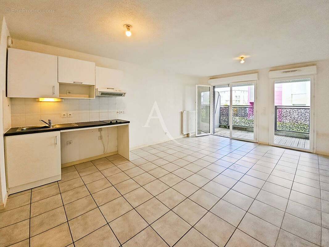 Appartement à VILLENAVE-D&#039;ORNON
