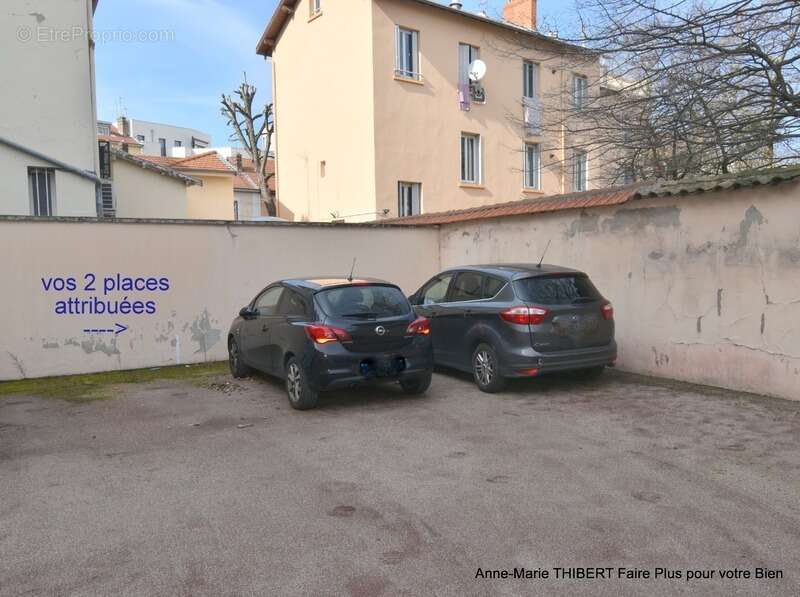 Commerce à LYON-3E