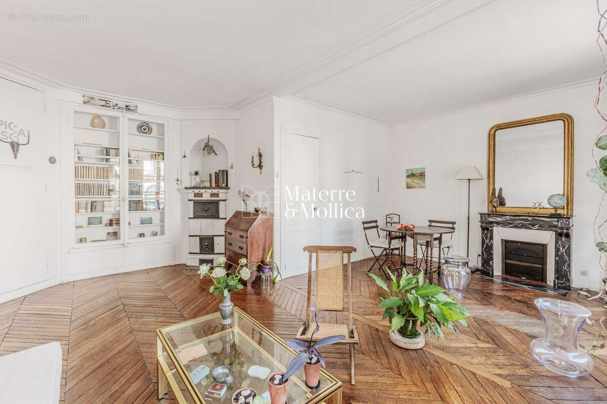 Appartement à PARIS-6E