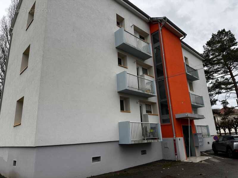 Appartement à GRAND-CHARMONT