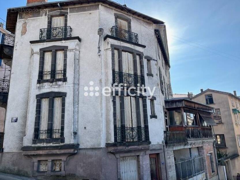 Appartement à THIERS