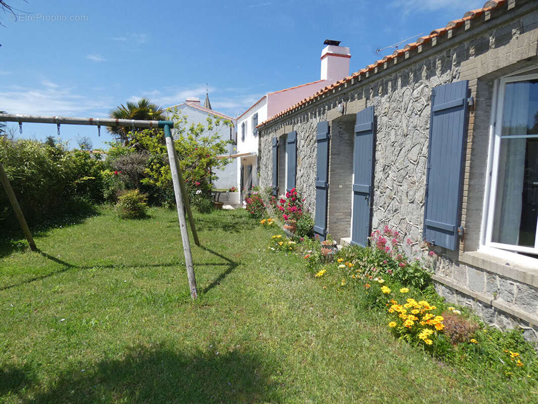 Maison à L&#039;EPINE