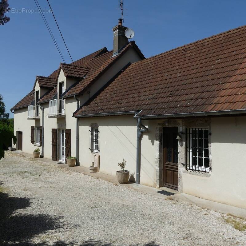 Maison à SEMUR-EN-AUXOIS