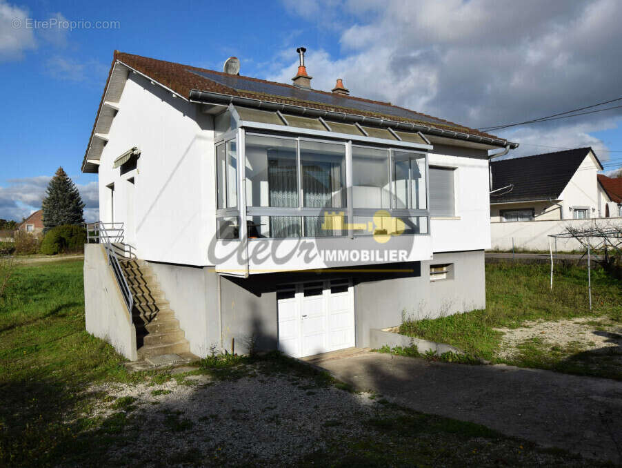 Maison à SAINT-USAGE