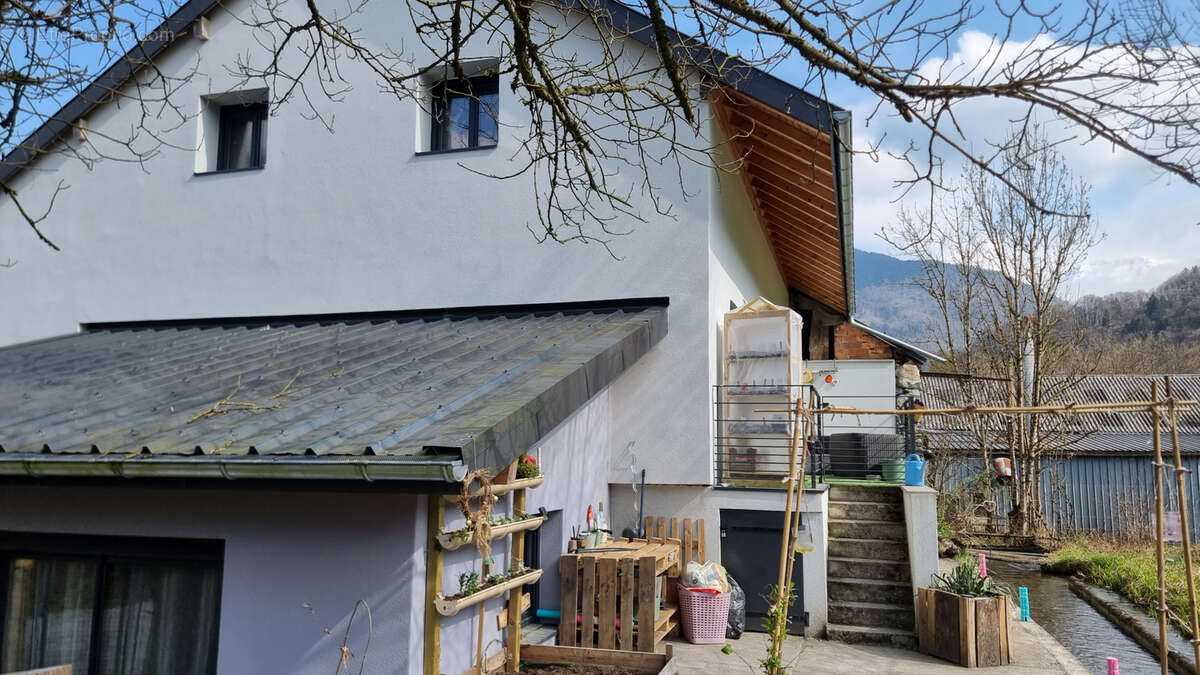 Maison à UGINE