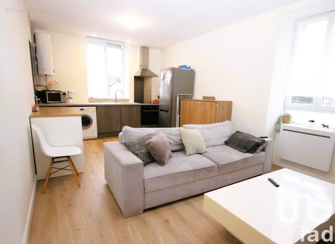 Photo 1 - Appartement à LA CHAPELLE-SAINT-MESMIN
