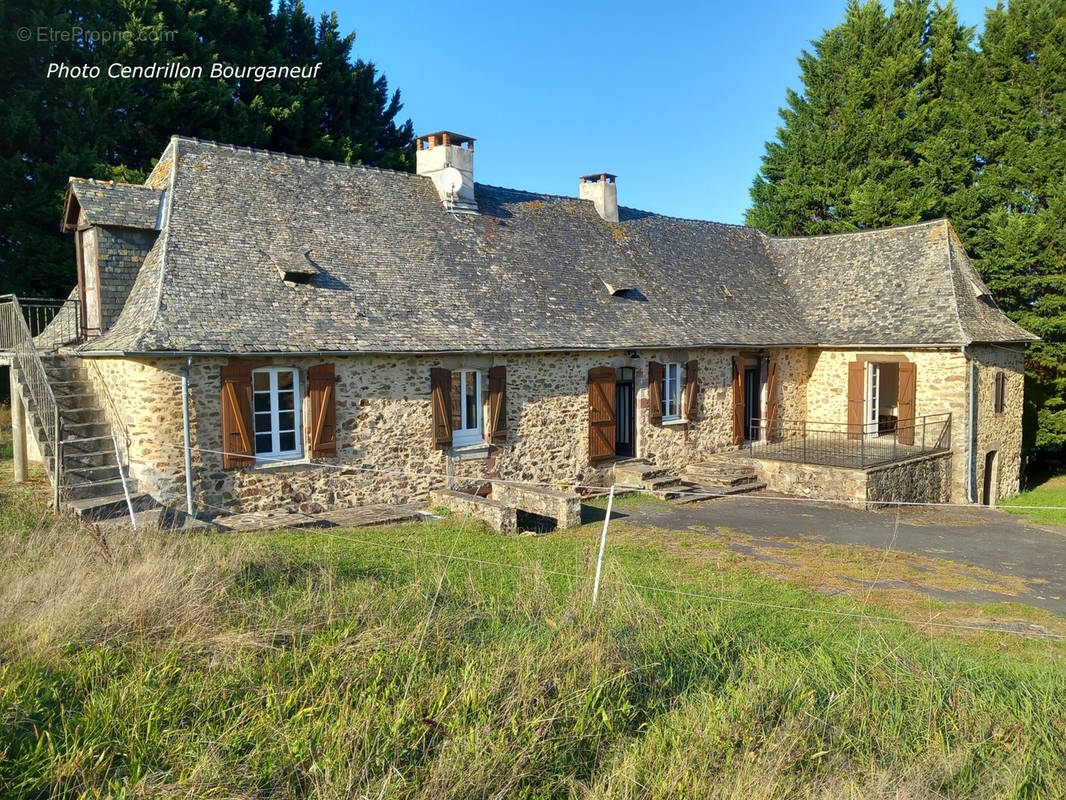 Maison à BEYSSAC