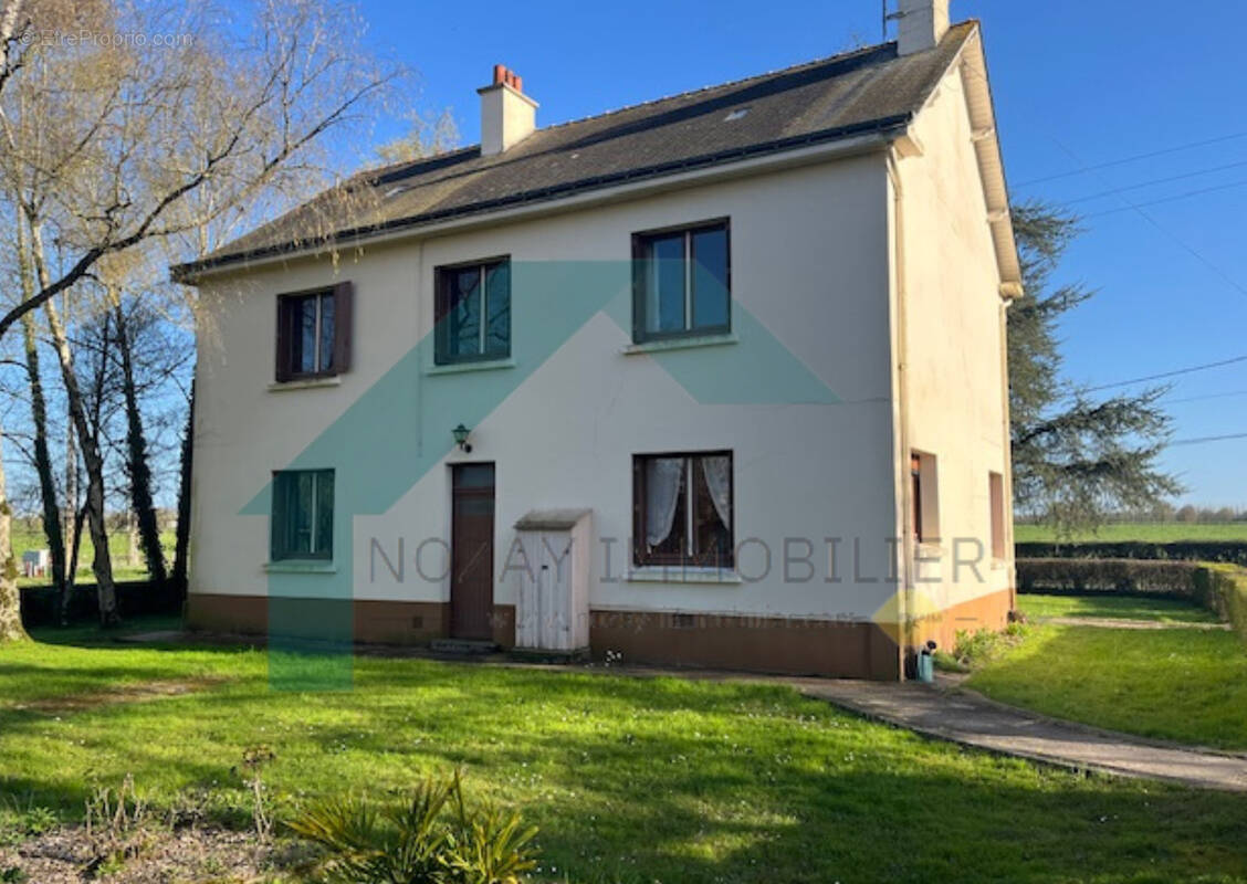Maison à DERVAL