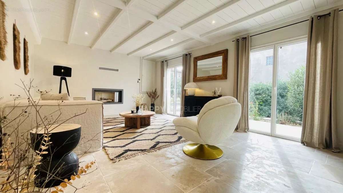 Maison à MAUSSANE-LES-ALPILLES