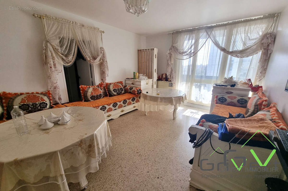 Appartement à NIMES