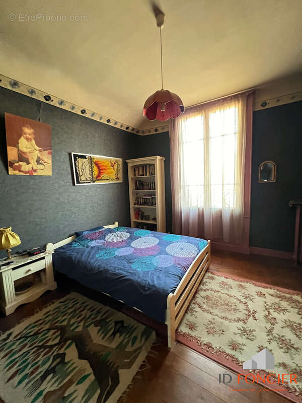 Maison à MORANGIS