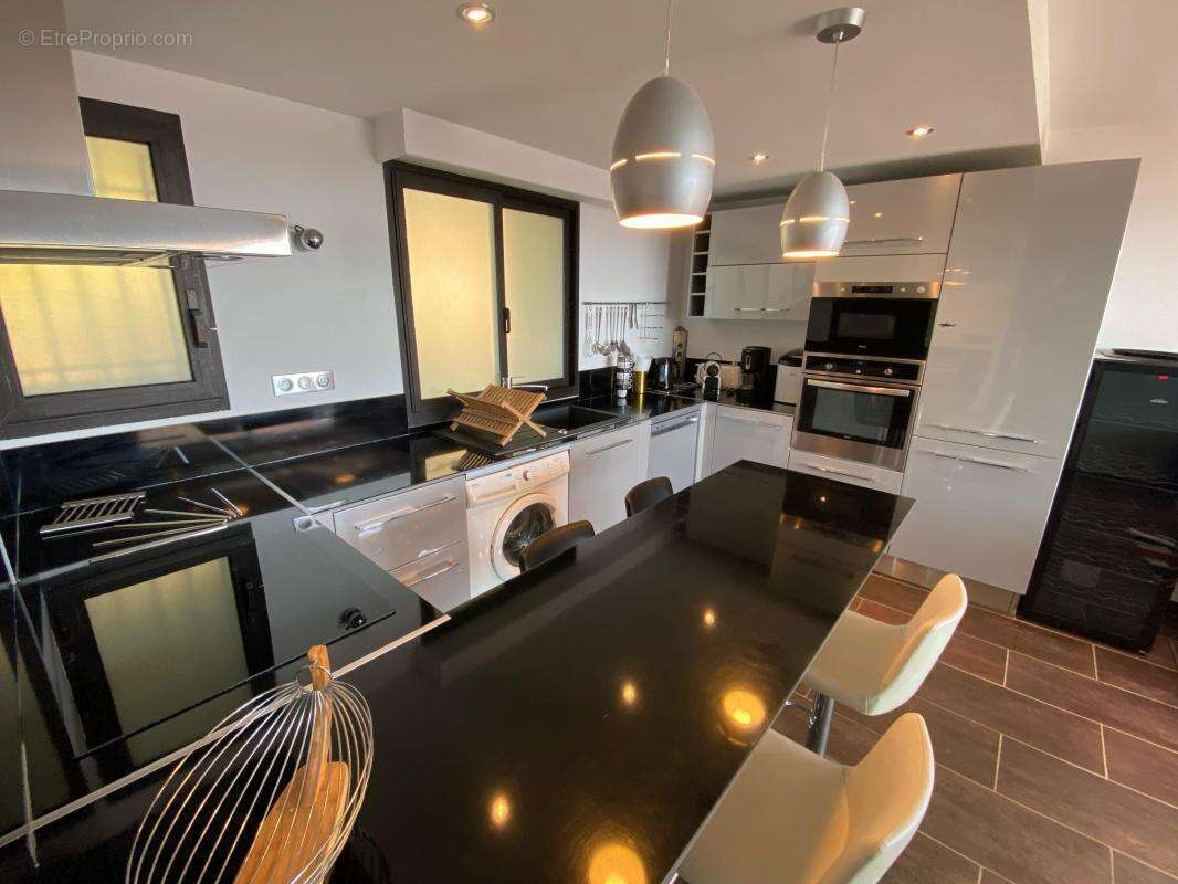 Appartement à MANDELIEU-LA-NAPOULE