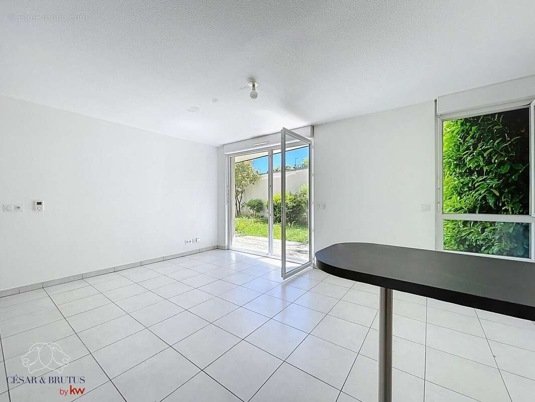 Appartement à SATHONAY-CAMP