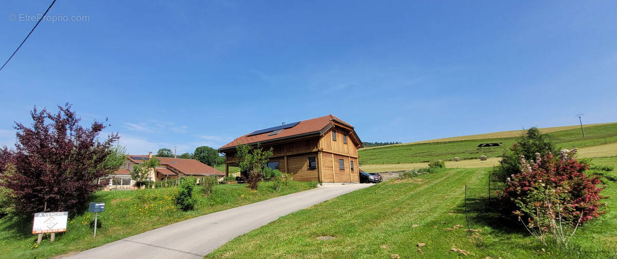 Maison à FONCINE-LE-HAUT