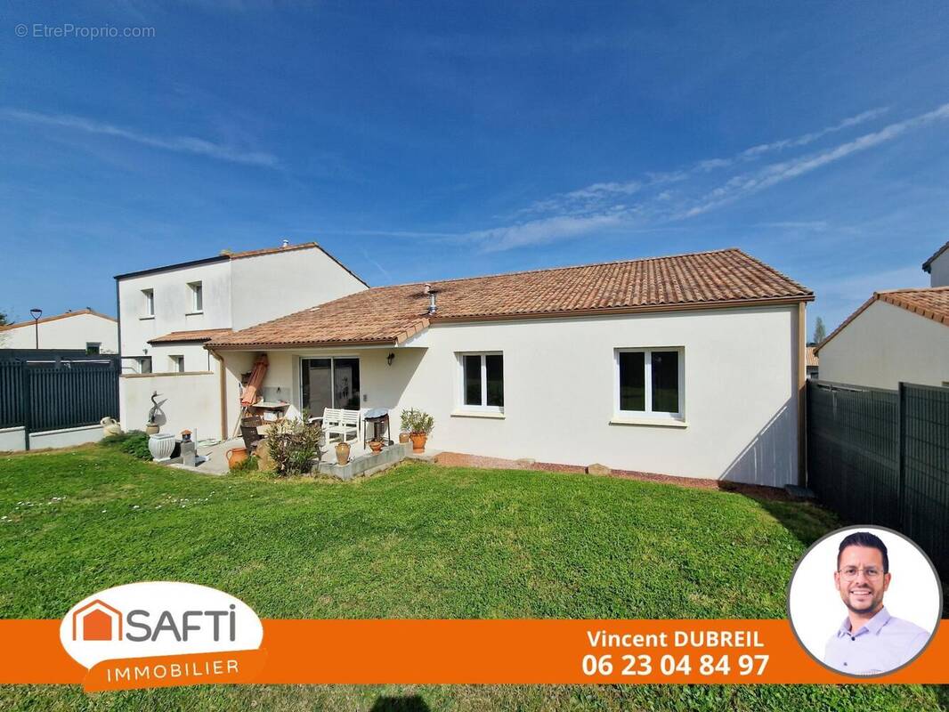 Photo 1 - Maison à LA HAIE-FOUASSIERE