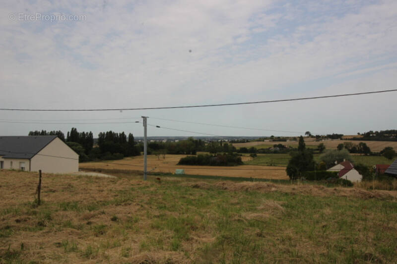 Terrain à CHATELLERAULT