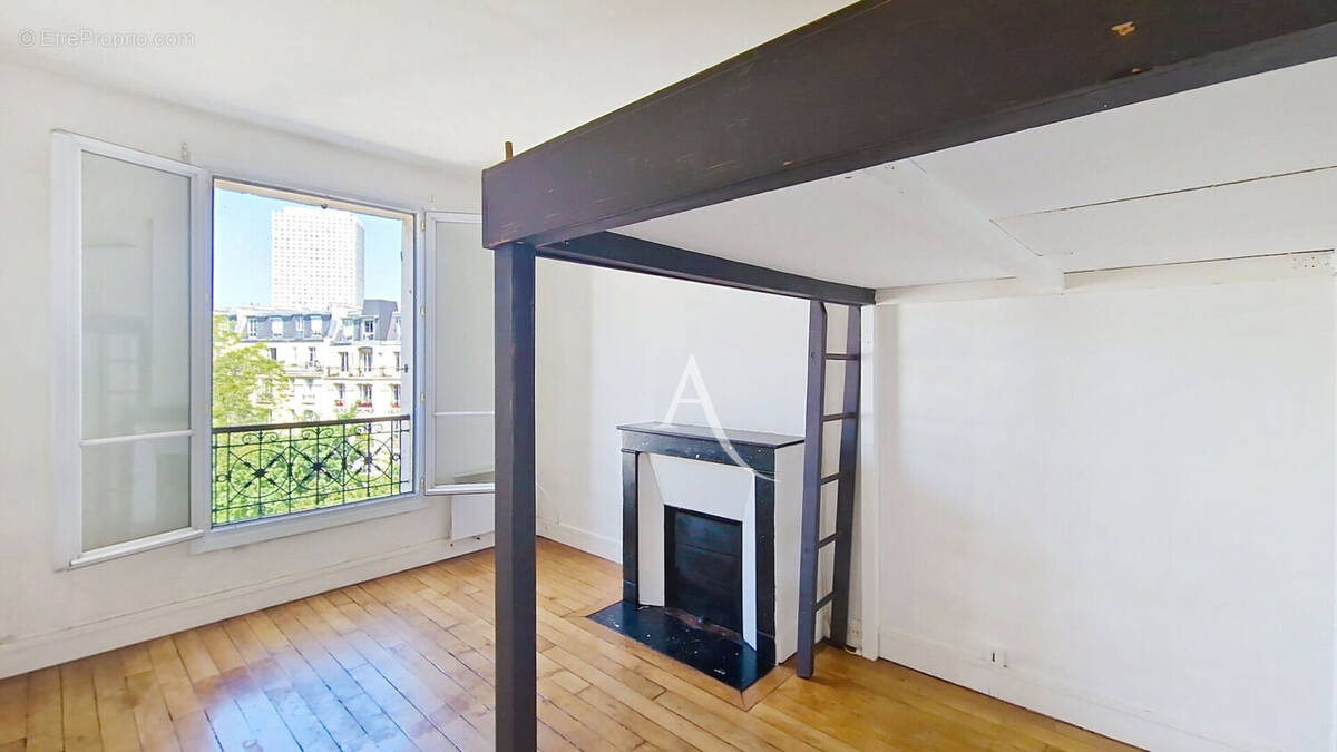 Appartement à PARIS-20E
