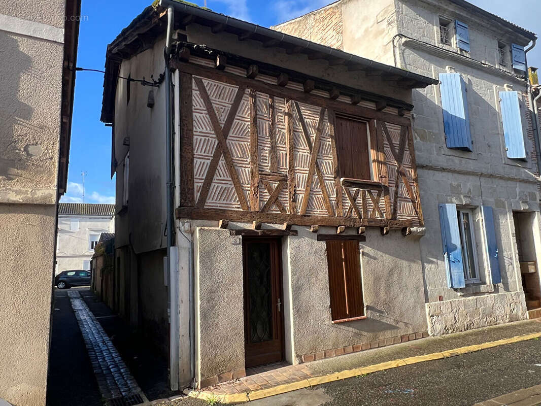 Maison à CASTELMORON-SUR-LOT